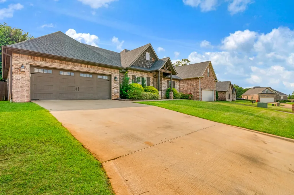 1045 Addison Reno TX 75462