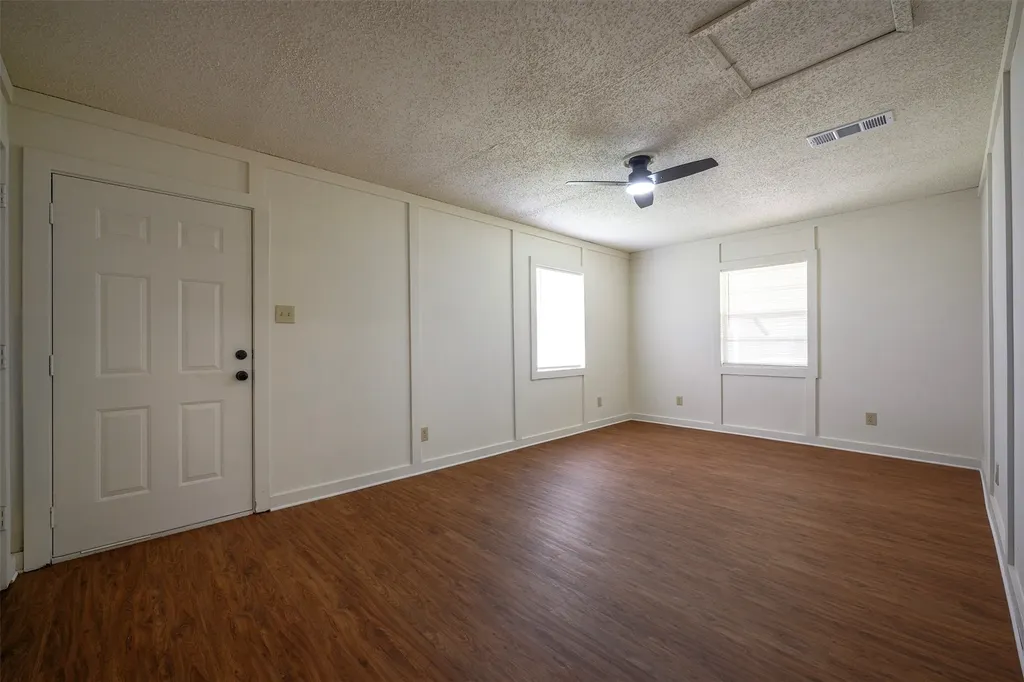 820 N Avenue A Springtown TX 76082