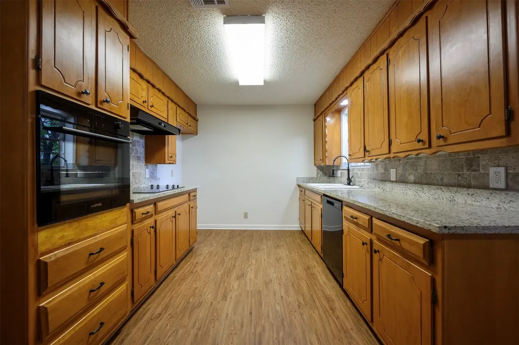 820 N Avenue A Springtown TX 76082