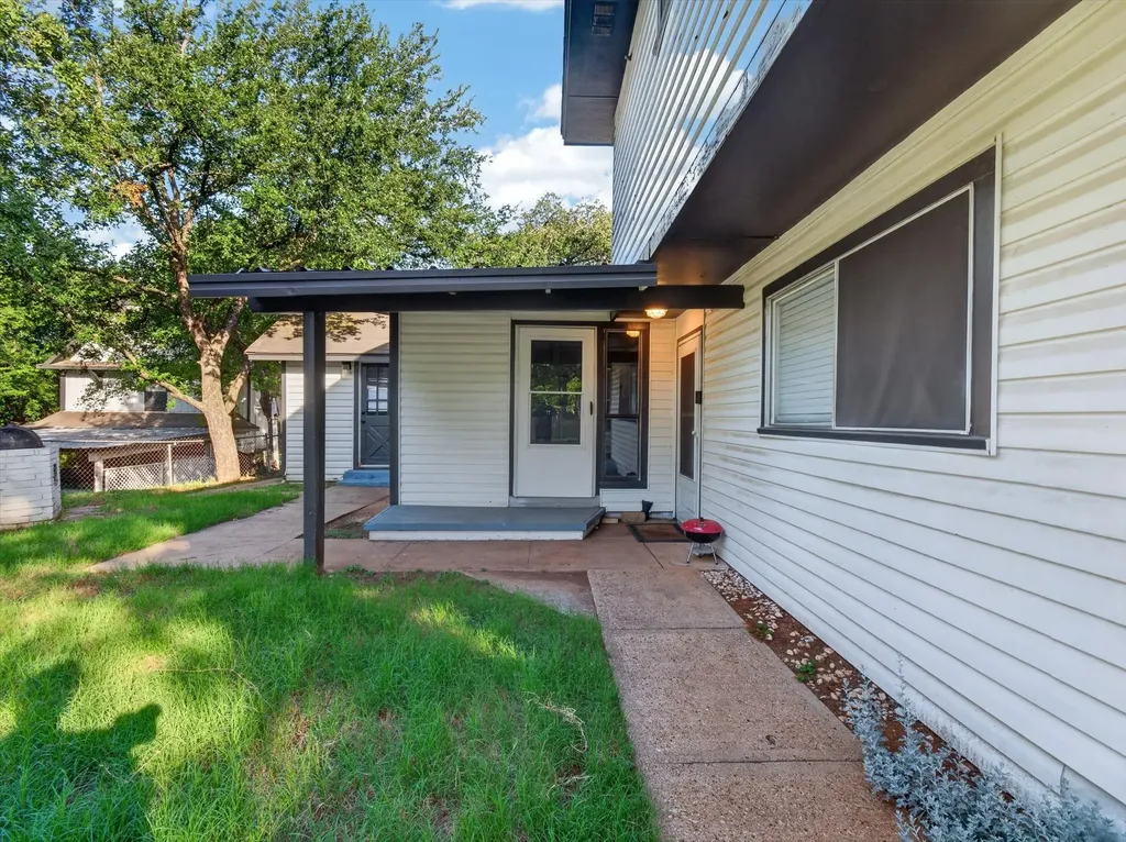 215 Folly Beach Drive Lake Dallas TX 75065