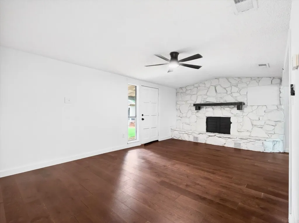 215 Folly Beach Drive Lake Dallas TX 75065
