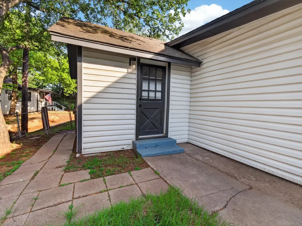 215 Folly Beach Drive Lake Dallas TX 75065