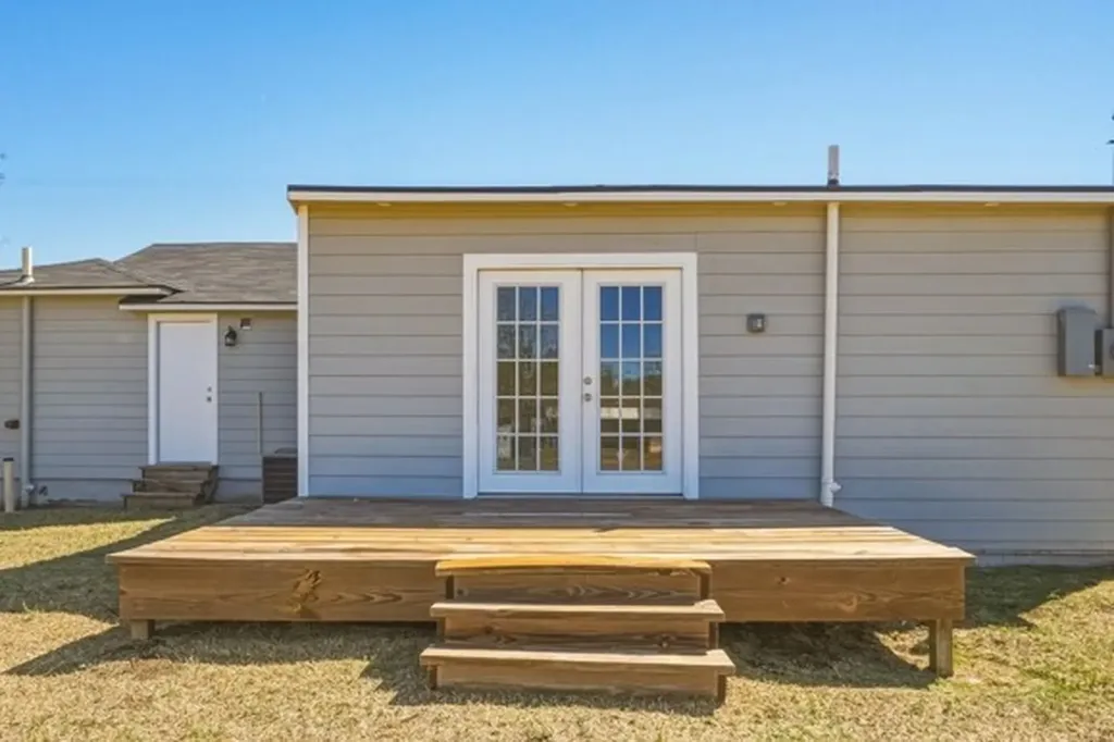 212 NW I Avenue Hamlin TX 79520