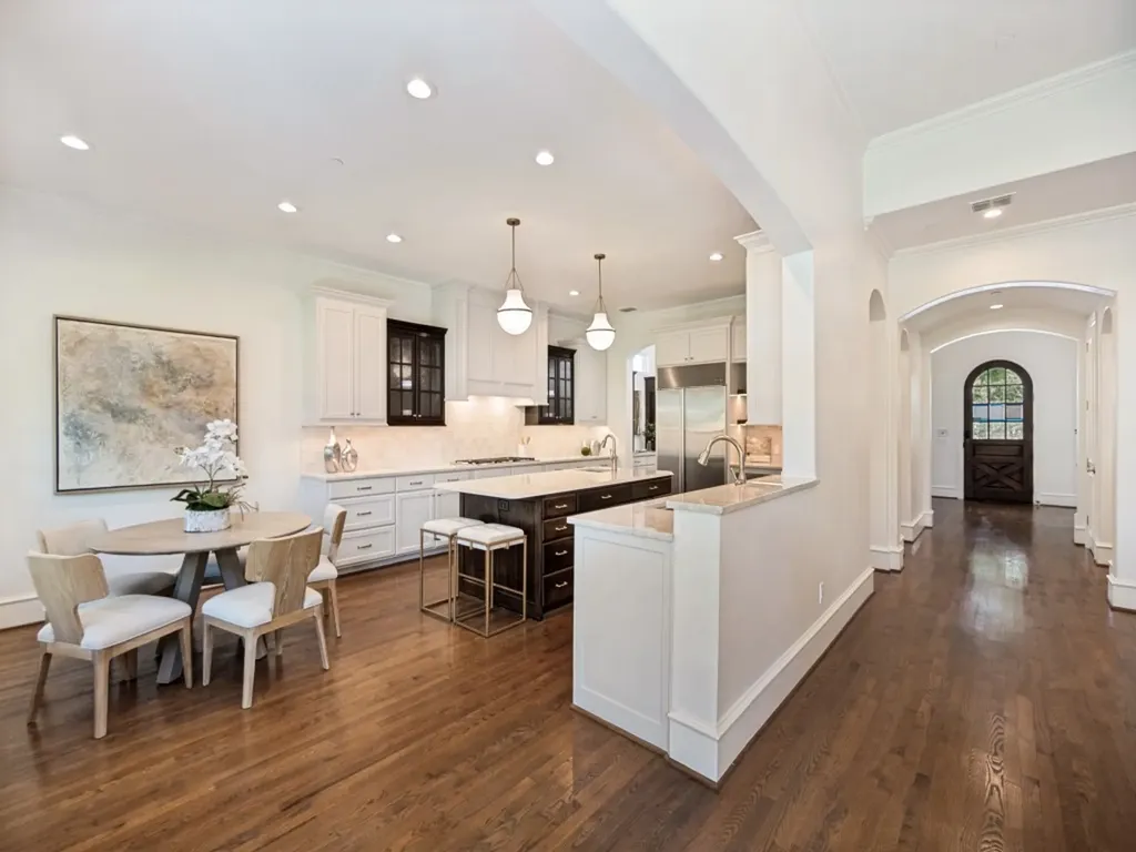 6704 Northwood Road Dallas TX 75225