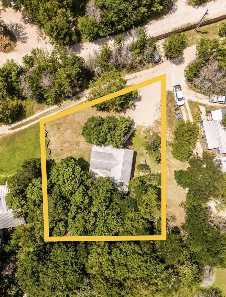 14275 Gholson Road Gholson TX 76705