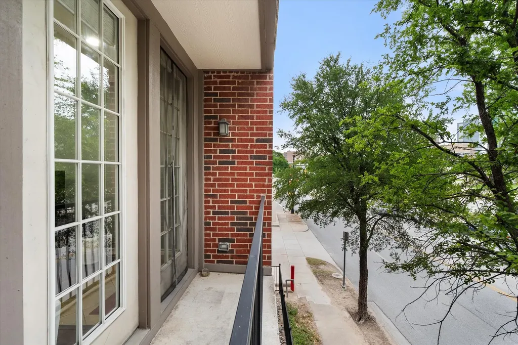 950 Henderson Street Fort Worth TX 76102