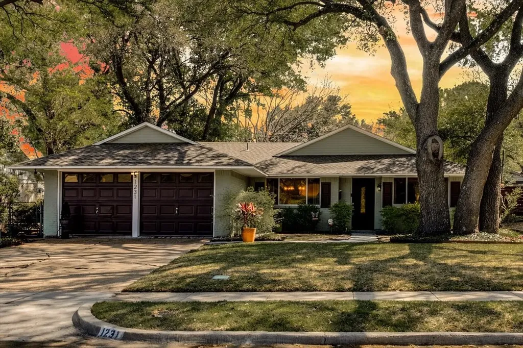 1231 Evergreen Drive Richardson TX 75080