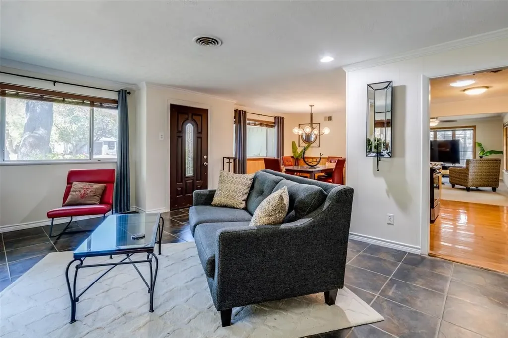 1231 Evergreen Drive Richardson TX 75080