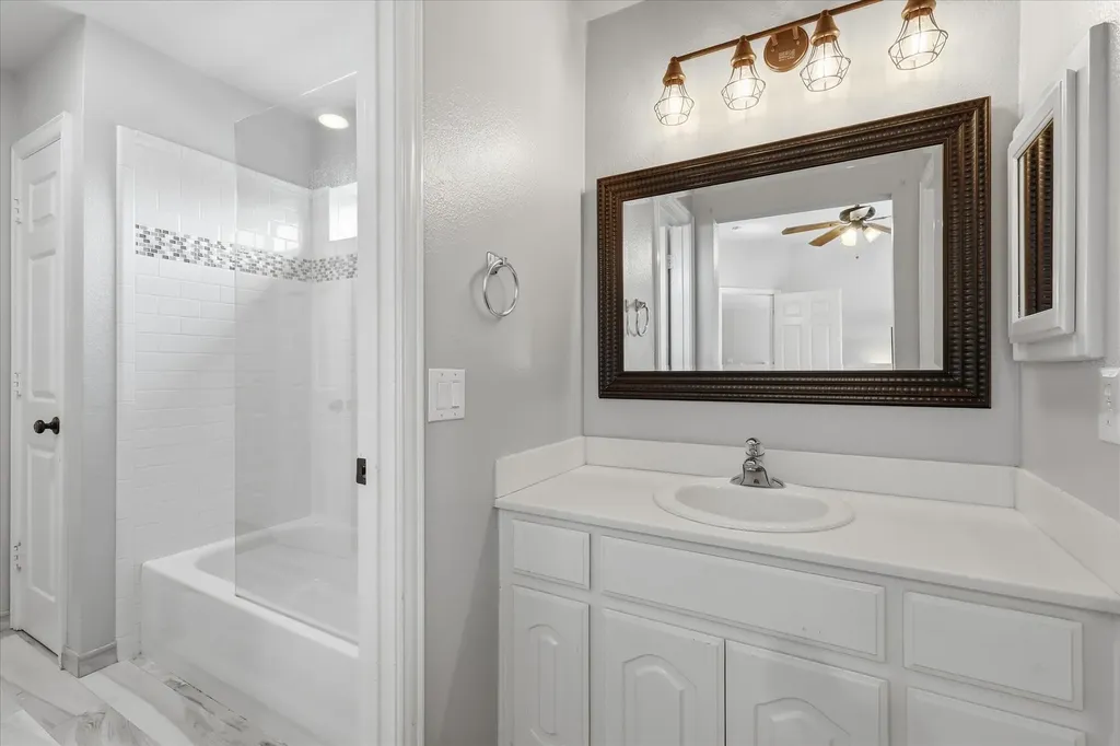 2617 Napier Lane Flower Mound TX 75022
