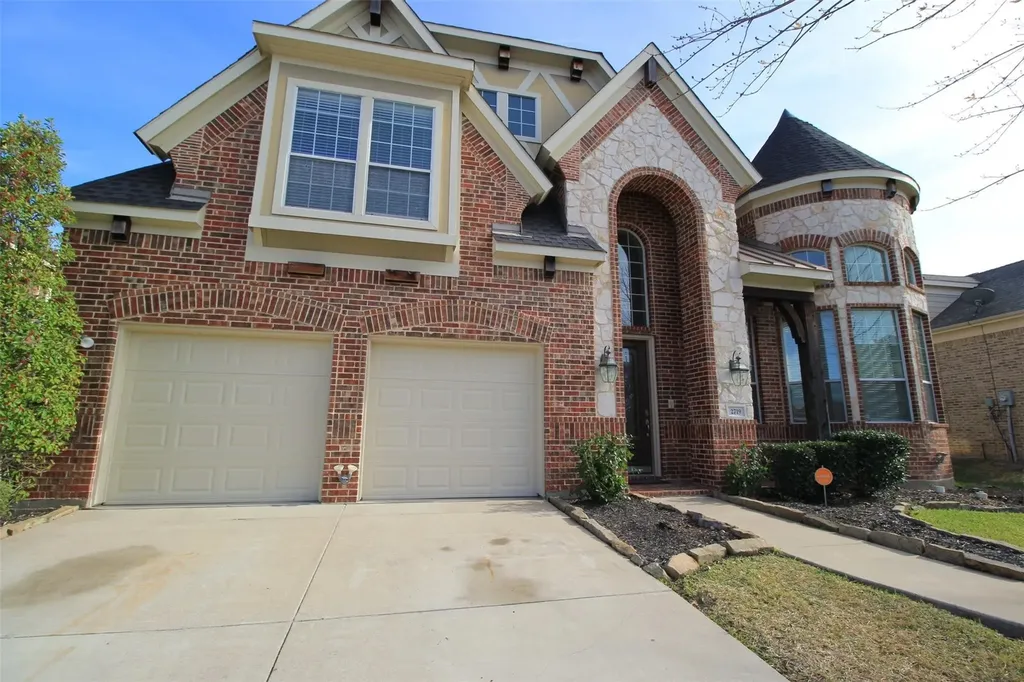 2719 Explorador Grand Prairie TX 75054