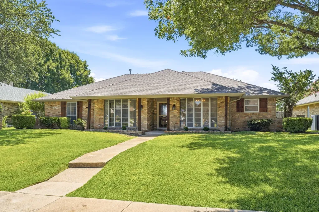 1920 Westminster Drive Carrollton TX 75007