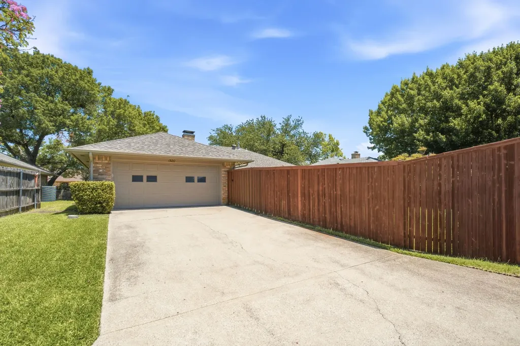 1920 Westminster Drive Carrollton TX 75007