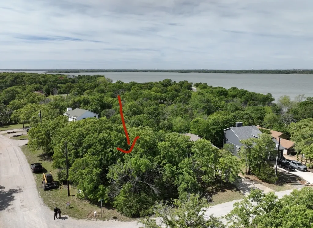 300 Dogie Trail Oak Point TX 75068