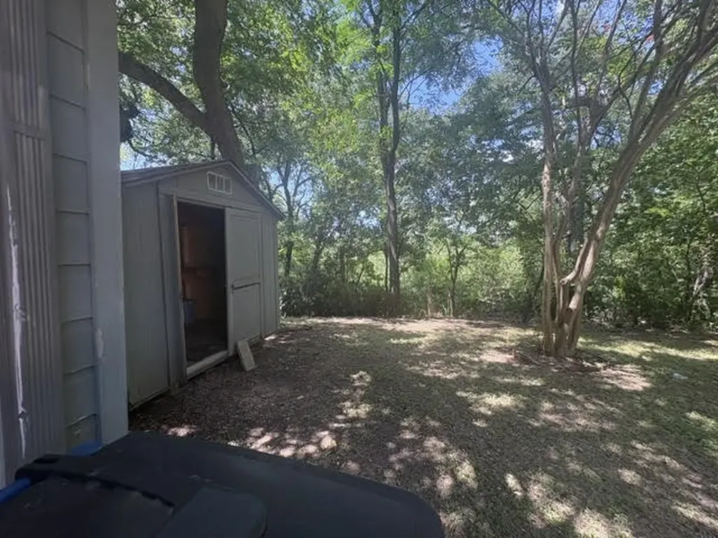 2207 Stevens Woods Lane Dallas TX 75208