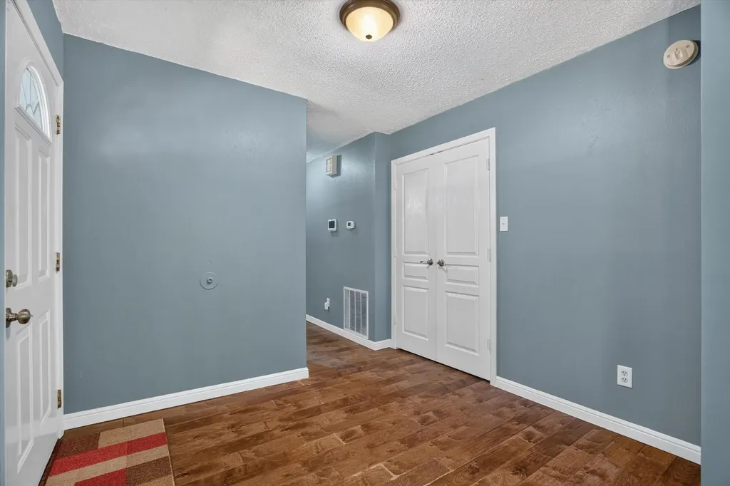 427 Whippoorwill Drive Granbury TX 76049