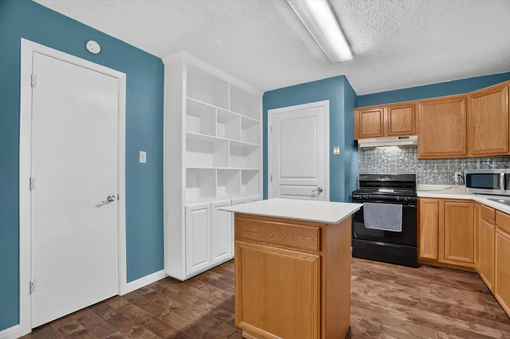 427 Whippoorwill Drive Granbury TX 76049