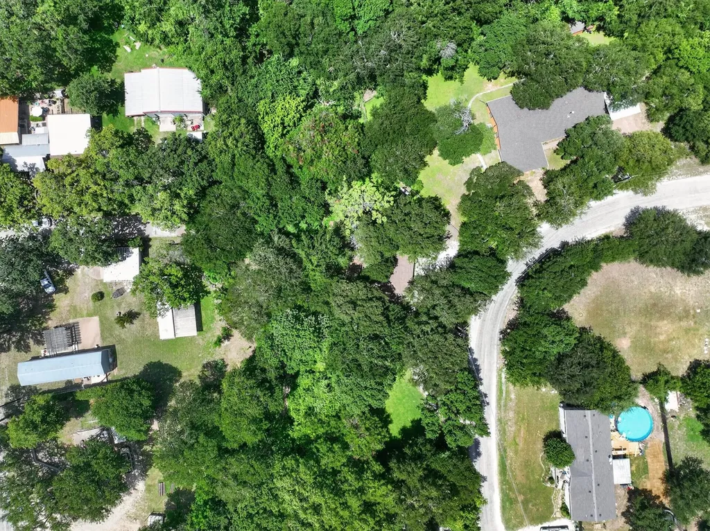 427 Whippoorwill Drive Granbury TX 76049