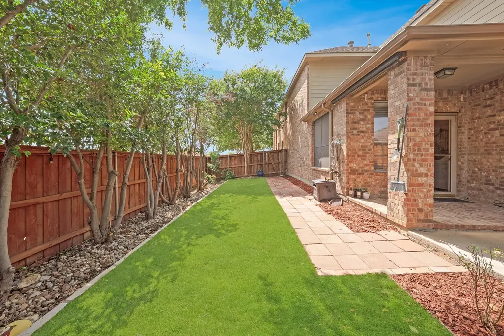 8037 Cedar Lake Lane Fort Worth TX 76123