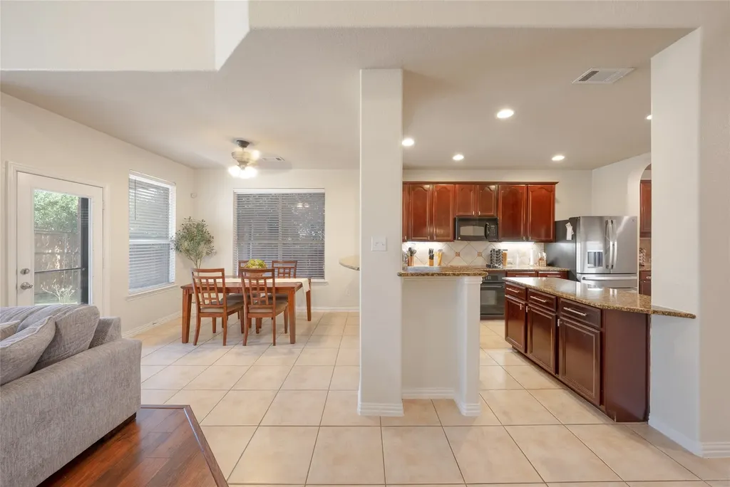 8037 Cedar Lake Lane Fort Worth TX 76123