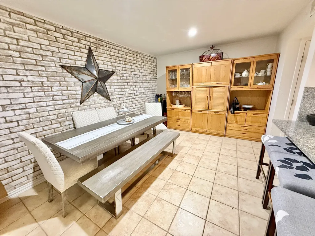 2010 Via Sonoma Carrollton TX 75006