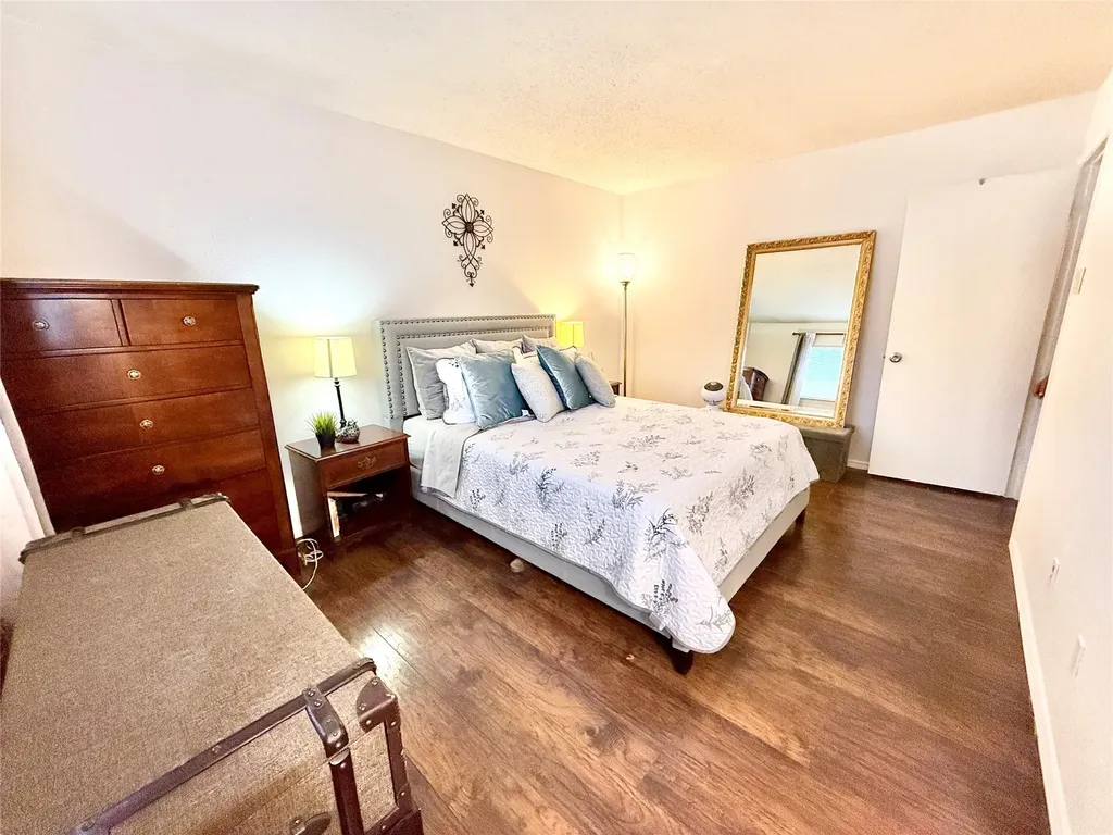 2010 Via Sonoma Carrollton TX 75006