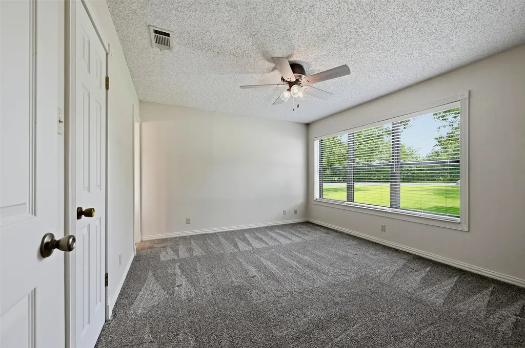 1344 Kiowa Drive E Lake Kiowa TX 76240