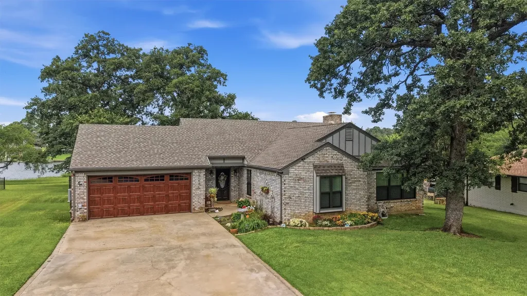 1344 Kiowa Drive E Lake Kiowa TX 76240