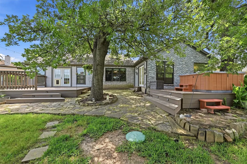 1344 Kiowa Drive E Lake Kiowa TX 76240