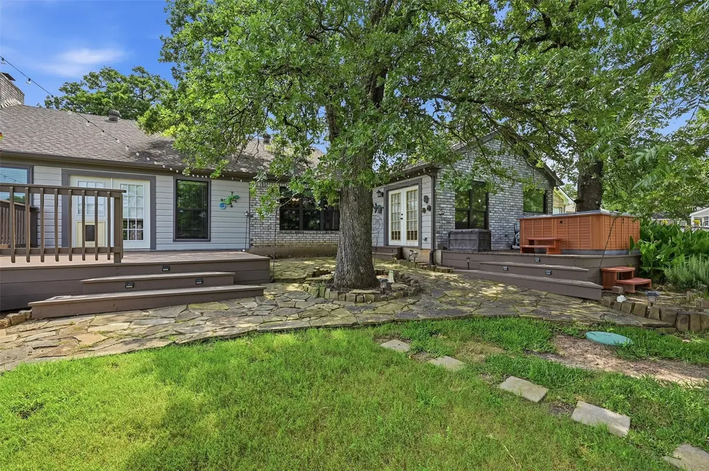 1344 Kiowa Drive E Lake Kiowa TX 76240