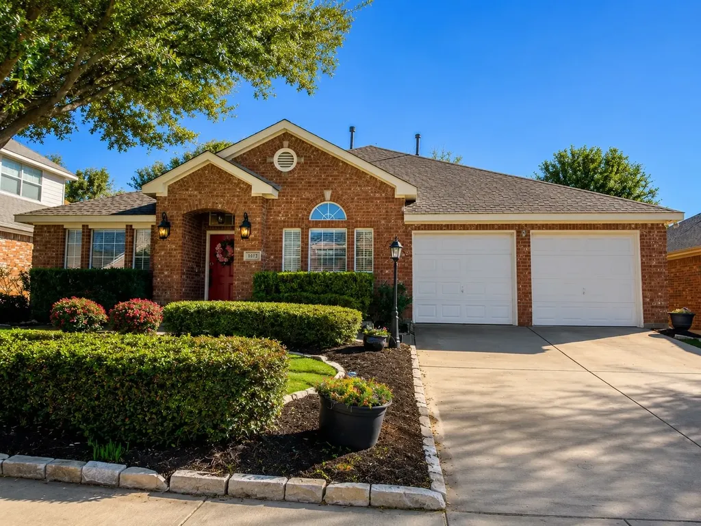1612 Meadowview Drive Corinth TX 76210