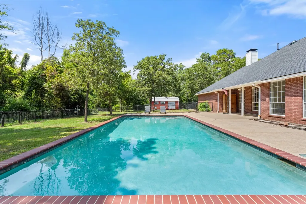 17681 Huckleberry Circle Lindale TX 75771