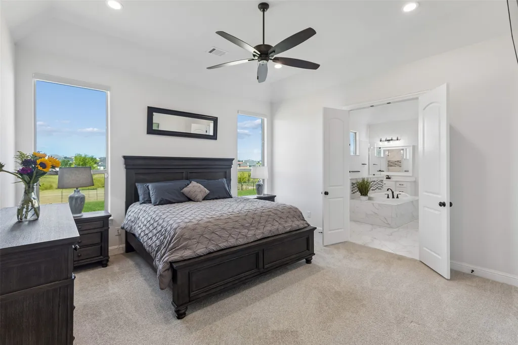 1107 Pioneer Crossing Weatherford TX 76088