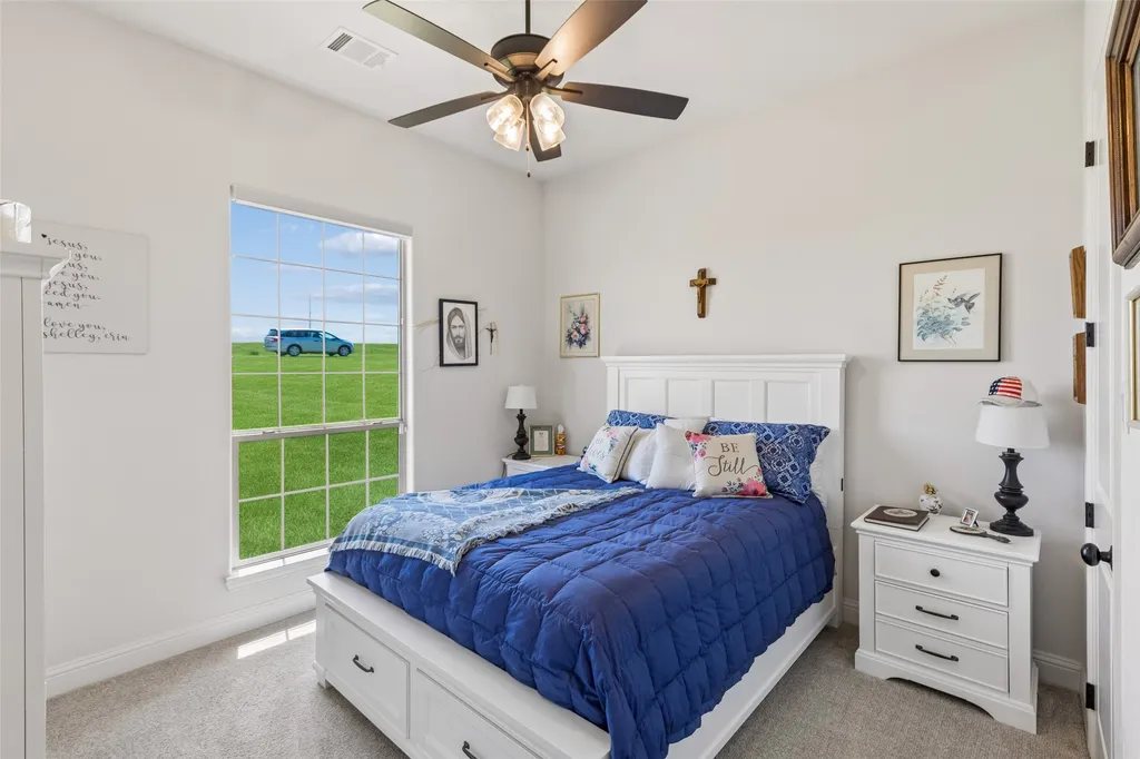 1107 Pioneer Crossing Weatherford TX 76088