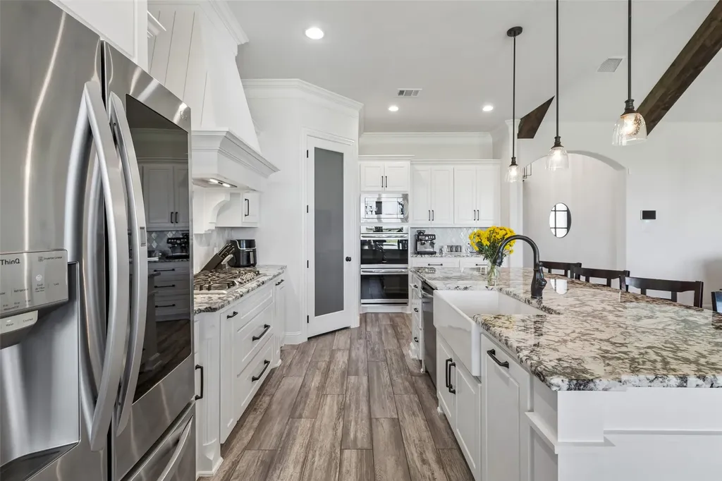 1107 Pioneer Crossing Weatherford TX 76088