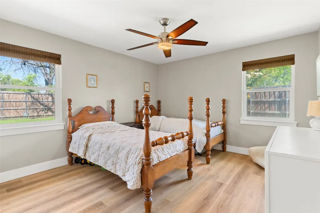 10647 Chesterton Drive Dallas TX 75238