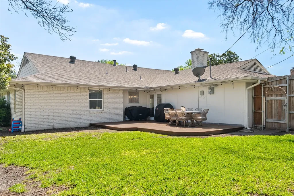 10647 Chesterton Drive Dallas TX 75238