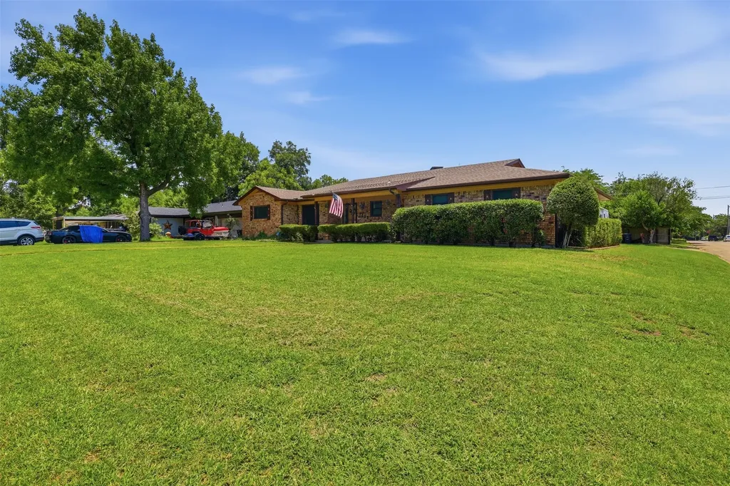 1117 Sheridan Lane Cleburne TX 76033