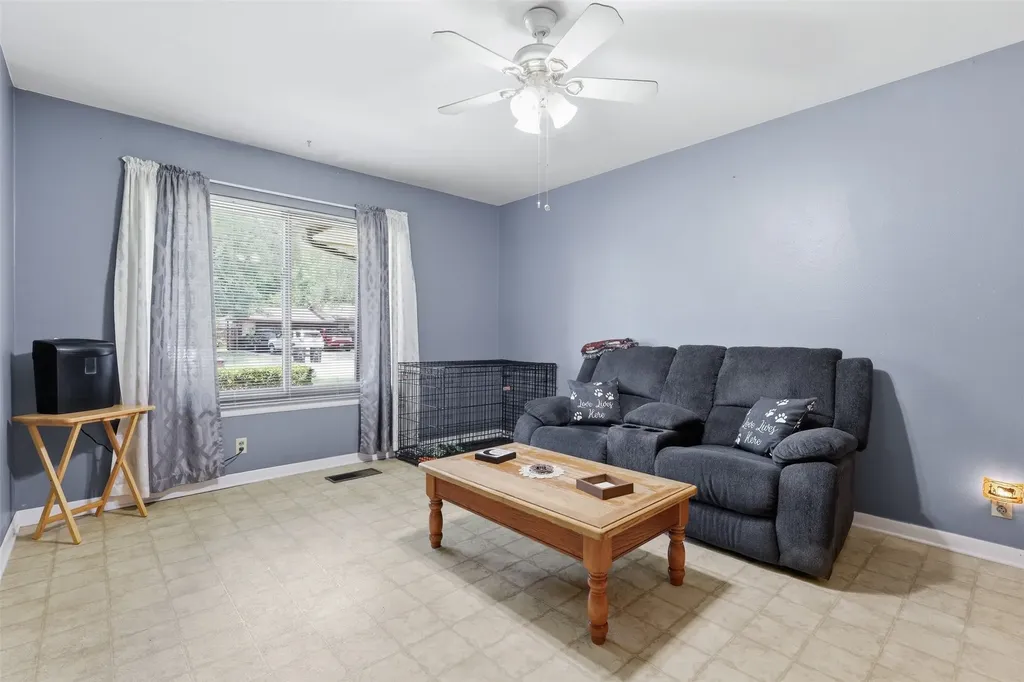 1117 Sheridan Lane Cleburne TX 76033