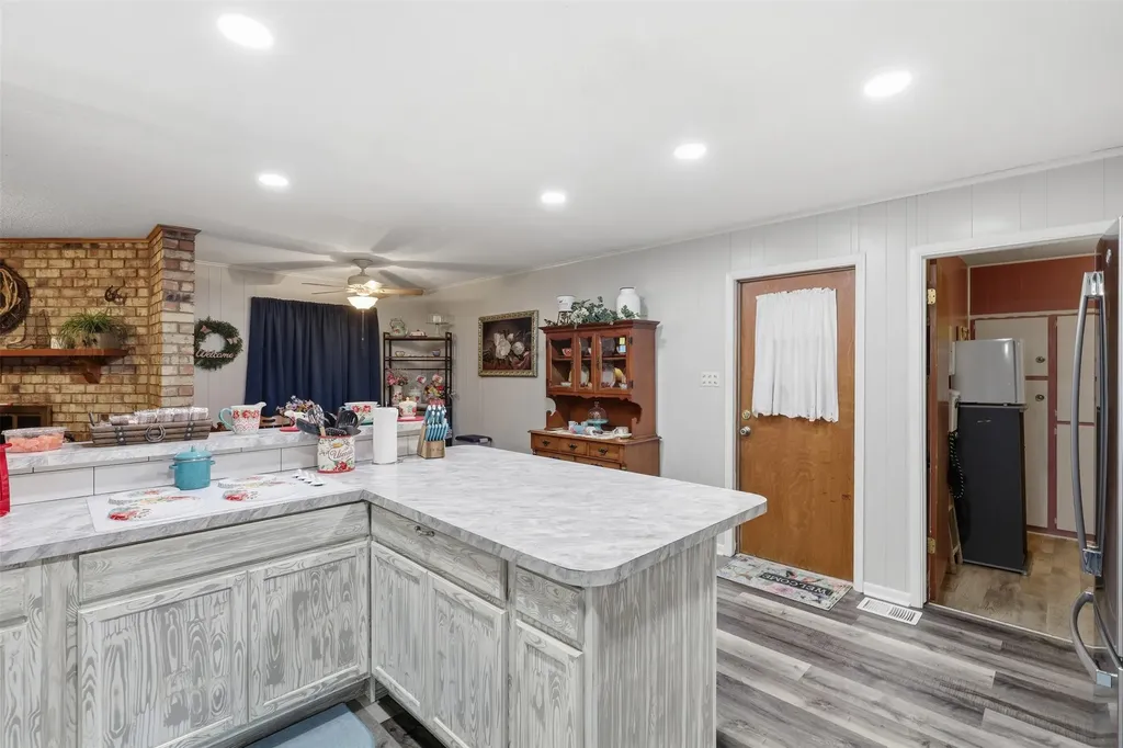 1117 Sheridan Lane Cleburne TX 76033