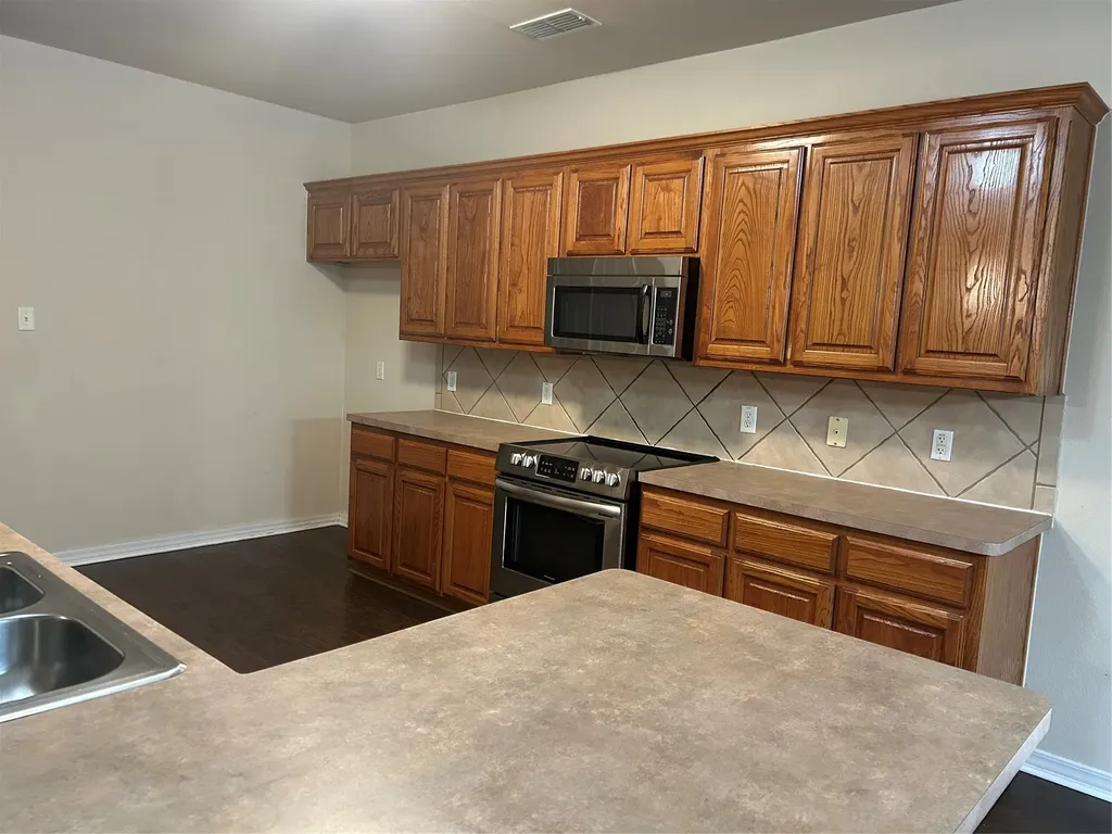 300 Rain Tree Drive Sunnyvale TX 75182