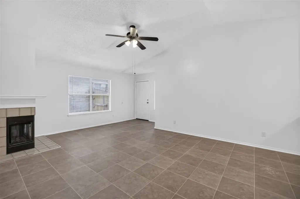 1115 Lombard Lane Duncanville TX 75137