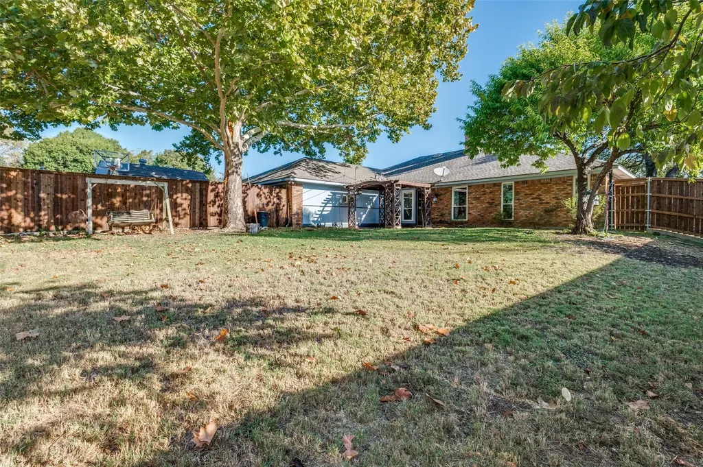 722 Corinthian Place Duncanville TX 75137