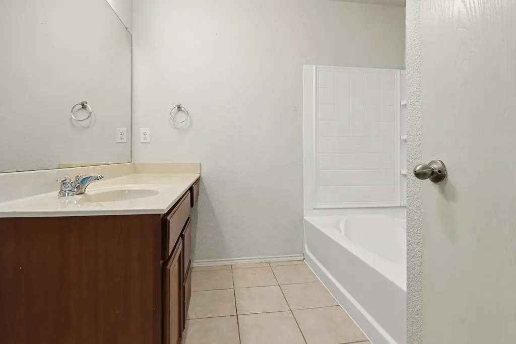 246 Willow Creek Lane Terrell TX 75160