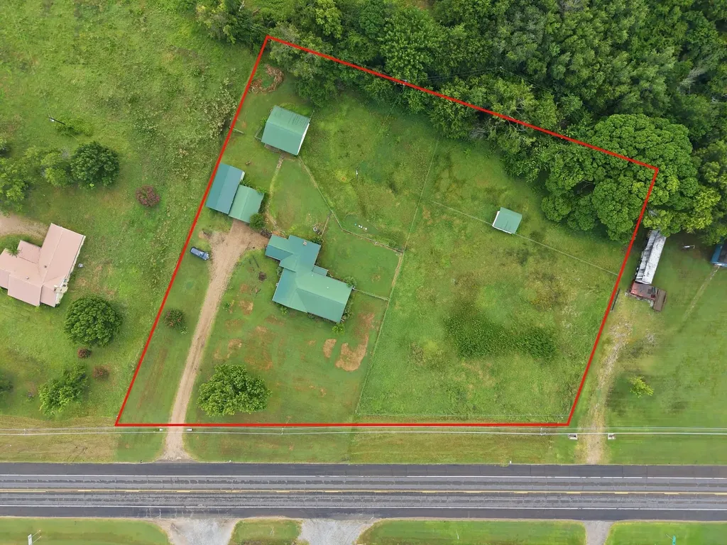 4574 N State Highway 121 Bonham TX 75418