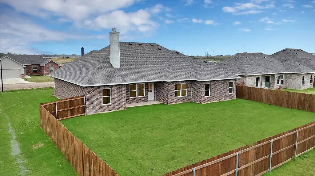109 Panther Loop Mabank TX 75147