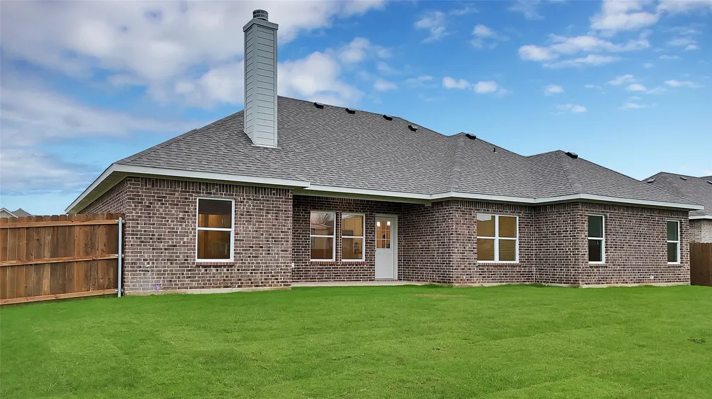 109 Panther Loop Mabank TX 75147