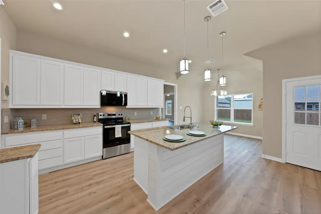 109 Panther Loop Mabank TX 75147