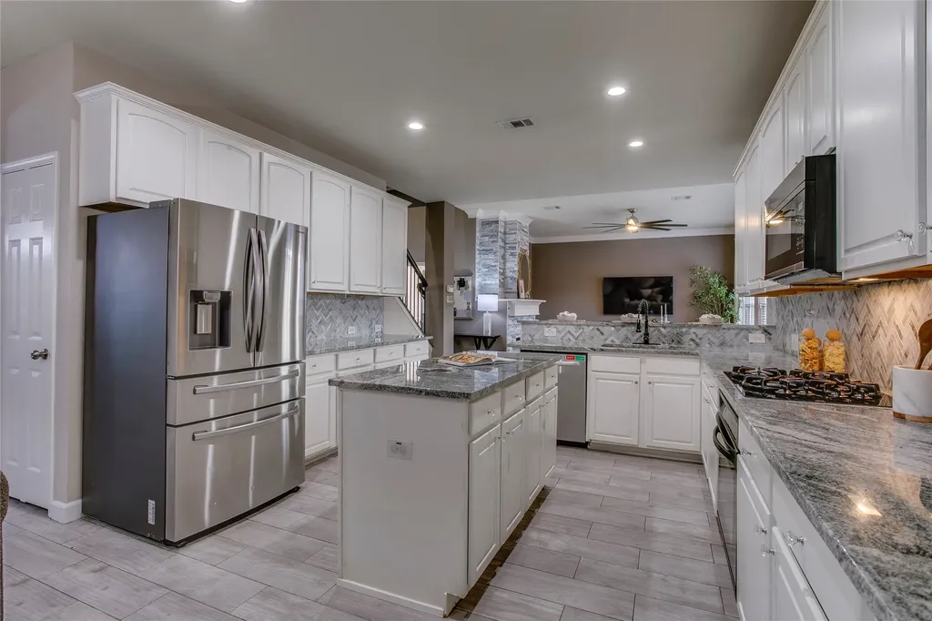 1040 Churchill Drive Frisco TX 75036