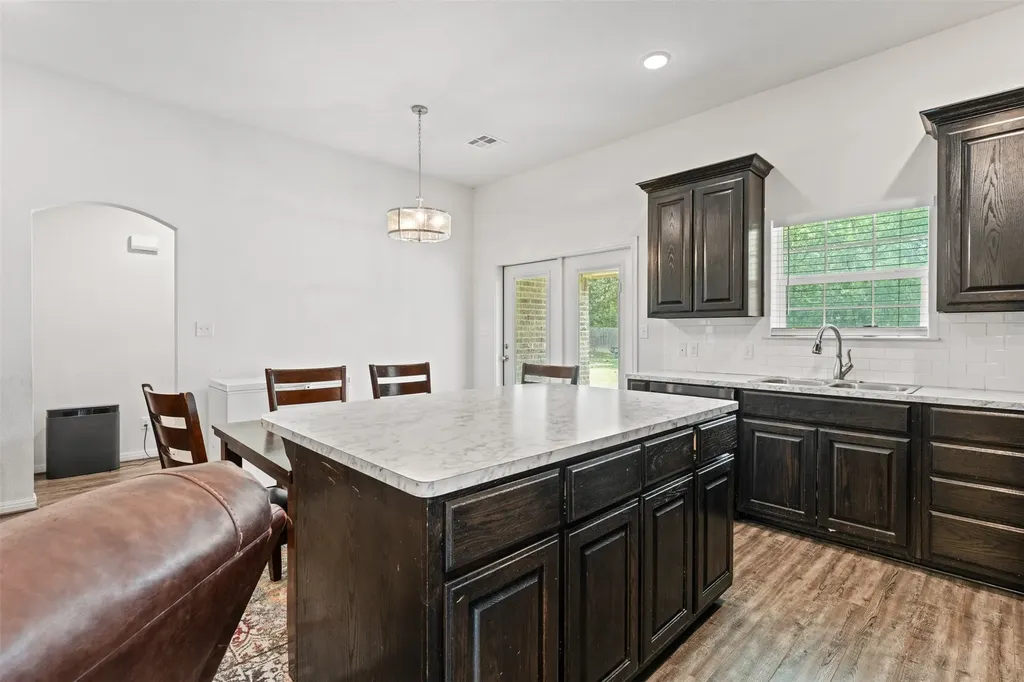 100 Tomahawk Drive Lacy Lakeview TX 76705