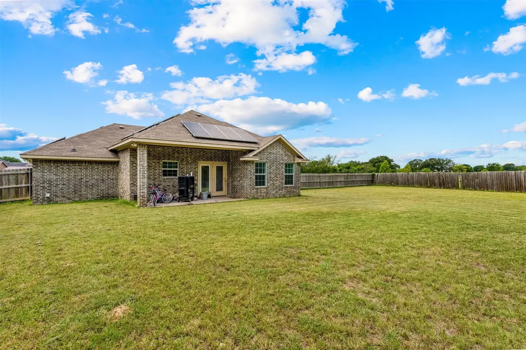 100 Tomahawk Drive Lacy Lakeview TX 76705